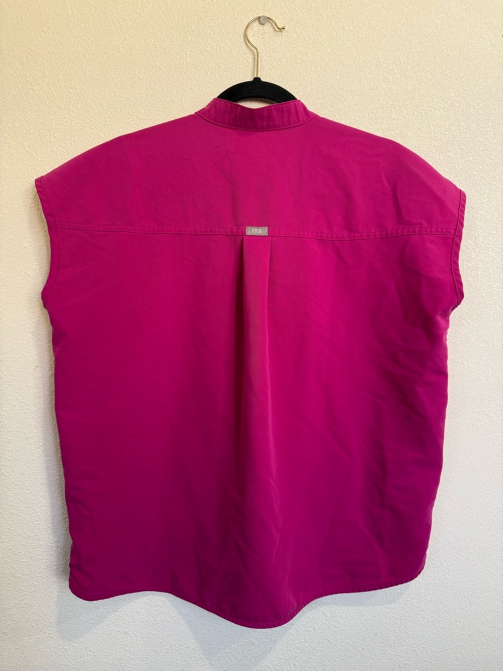 FIGS Scrub Top Bundle S | Pink & Black Technical Collection Medical Uniform - Picture 6 of 14